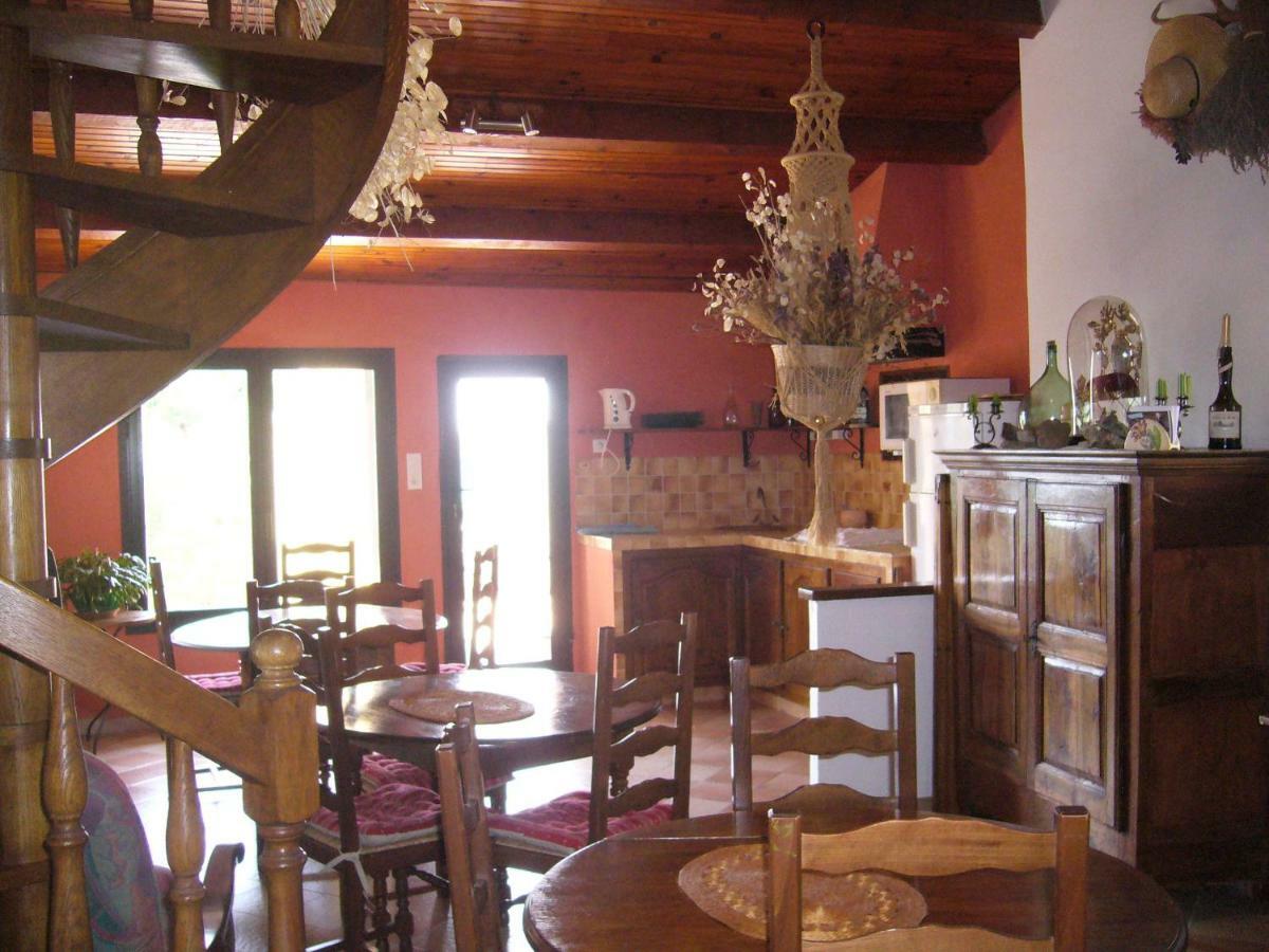Maison Provencale Apartment Венаск Екстериор снимка